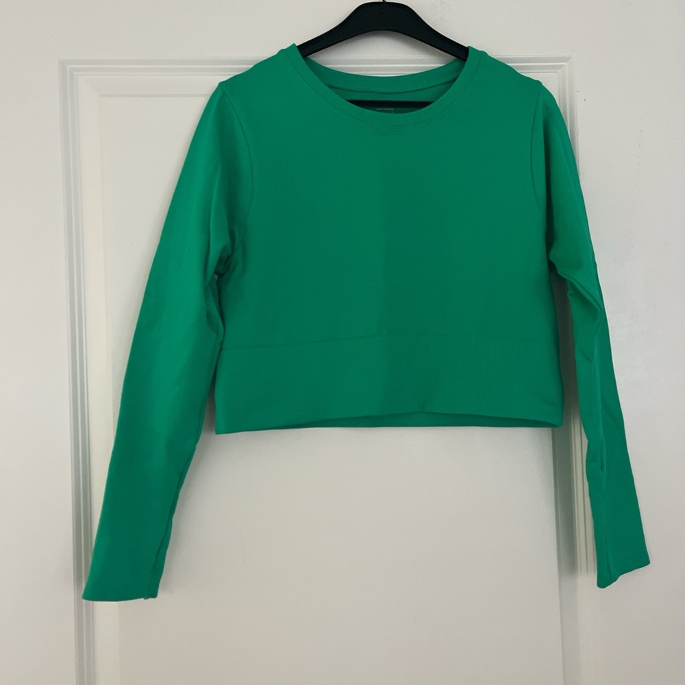 Aerie green cropped workout top